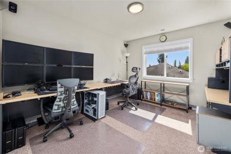 19821 75th Avenue NE Kenmore WA 98028