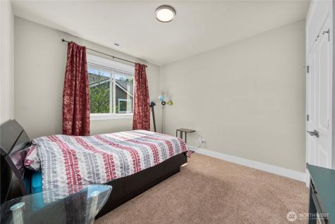 19821 75th Avenue NE Kenmore WA 98028