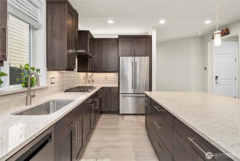 19821 75th Avenue NE Kenmore WA 98028