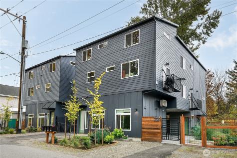 11831 59th Avenue S Seattle WA 98178