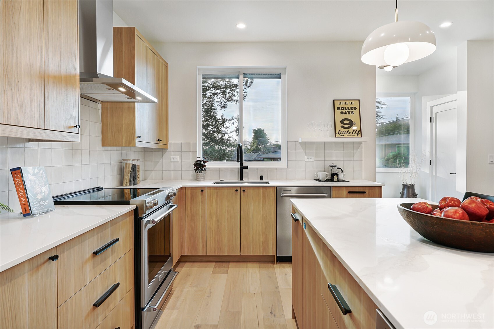 8810 41st Avenue SW Seattle WA 98136