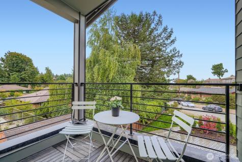 8810 41st Avenue SW Seattle WA 98136