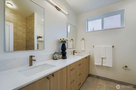 8810 41st Avenue SW Seattle WA 98136