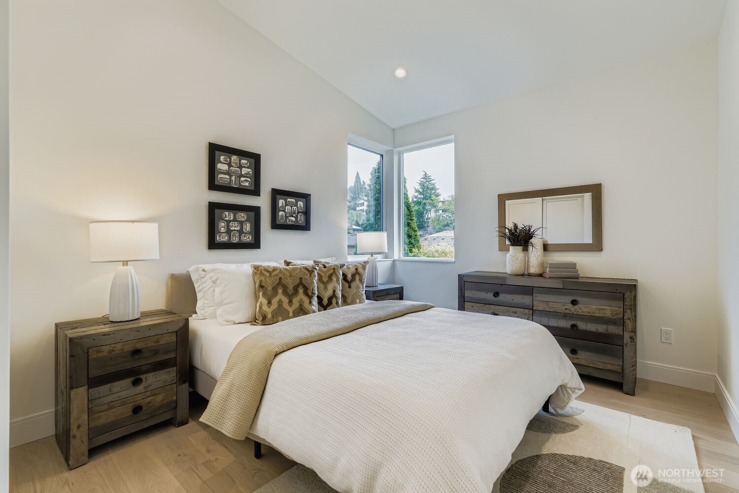 8810 41st Avenue SW Seattle WA 98136