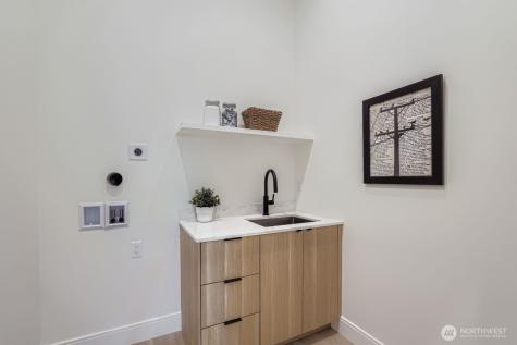 8810 41st Avenue SW Seattle WA 98136