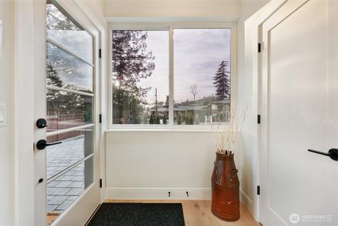 8810 41st Avenue SW Seattle WA 98136