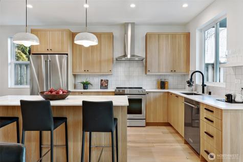 8810 41st Avenue SW Seattle WA 98136