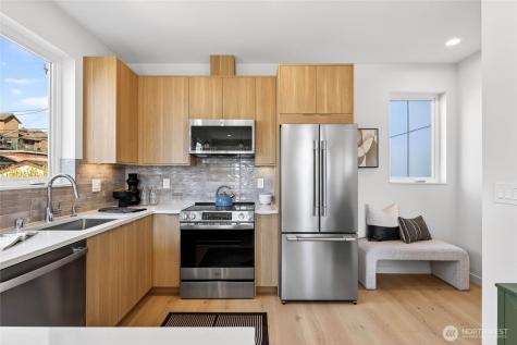 4142 44th Avenue SW Seattle WA 98116
