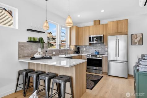 4142 44th Avenue SW Seattle WA 98116