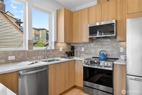 4142 44th Avenue SW Seattle WA 98116
