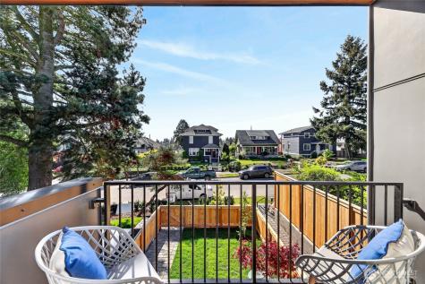 4142 44th Avenue SW Seattle WA 98116