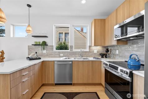 4142 44th Avenue SW Seattle WA 98116