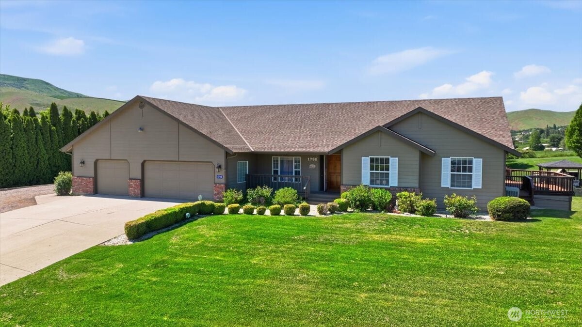 1790 Warm Springs Drive Wenatchee WA 98801