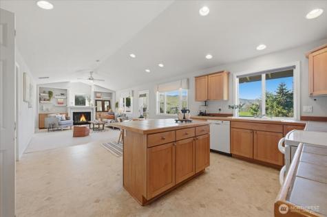 1790 Warm Springs Drive Wenatchee WA 98801