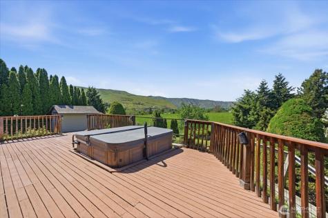 1790 Warm Springs Drive Wenatchee WA 98801