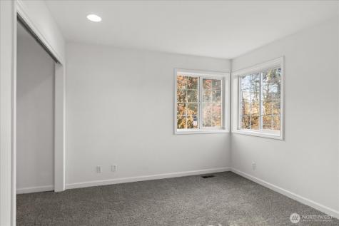 17312 Gravenstein Road Bothell WA 98012