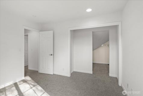 17312 Gravenstein Road Bothell WA 98012