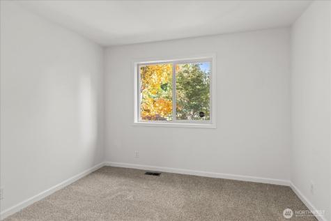 17312 Gravenstein Road Bothell WA 98012