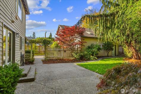 17312 Gravenstein Road Bothell WA 98012