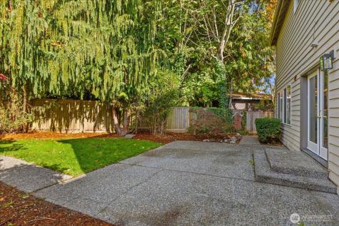 17312 Gravenstein Road Bothell WA 98012