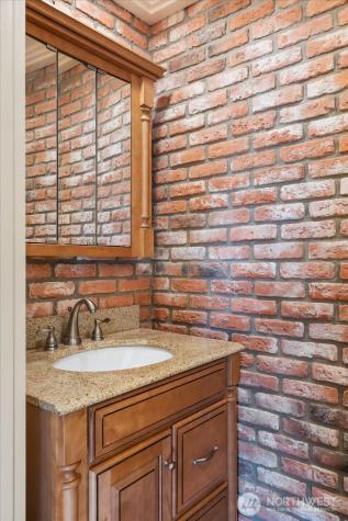 17312 Gravenstein Road Bothell WA 98012