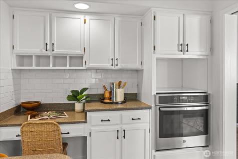 17312 Gravenstein Road Bothell WA 98012