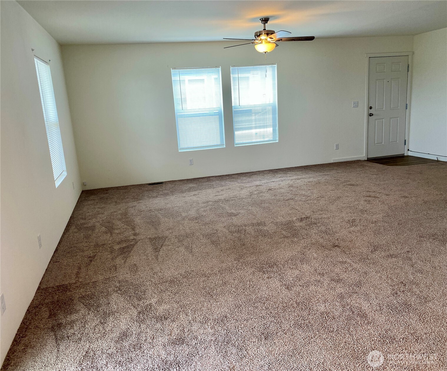 1701 E Burr Avenue Court Moses Lake WA 98837