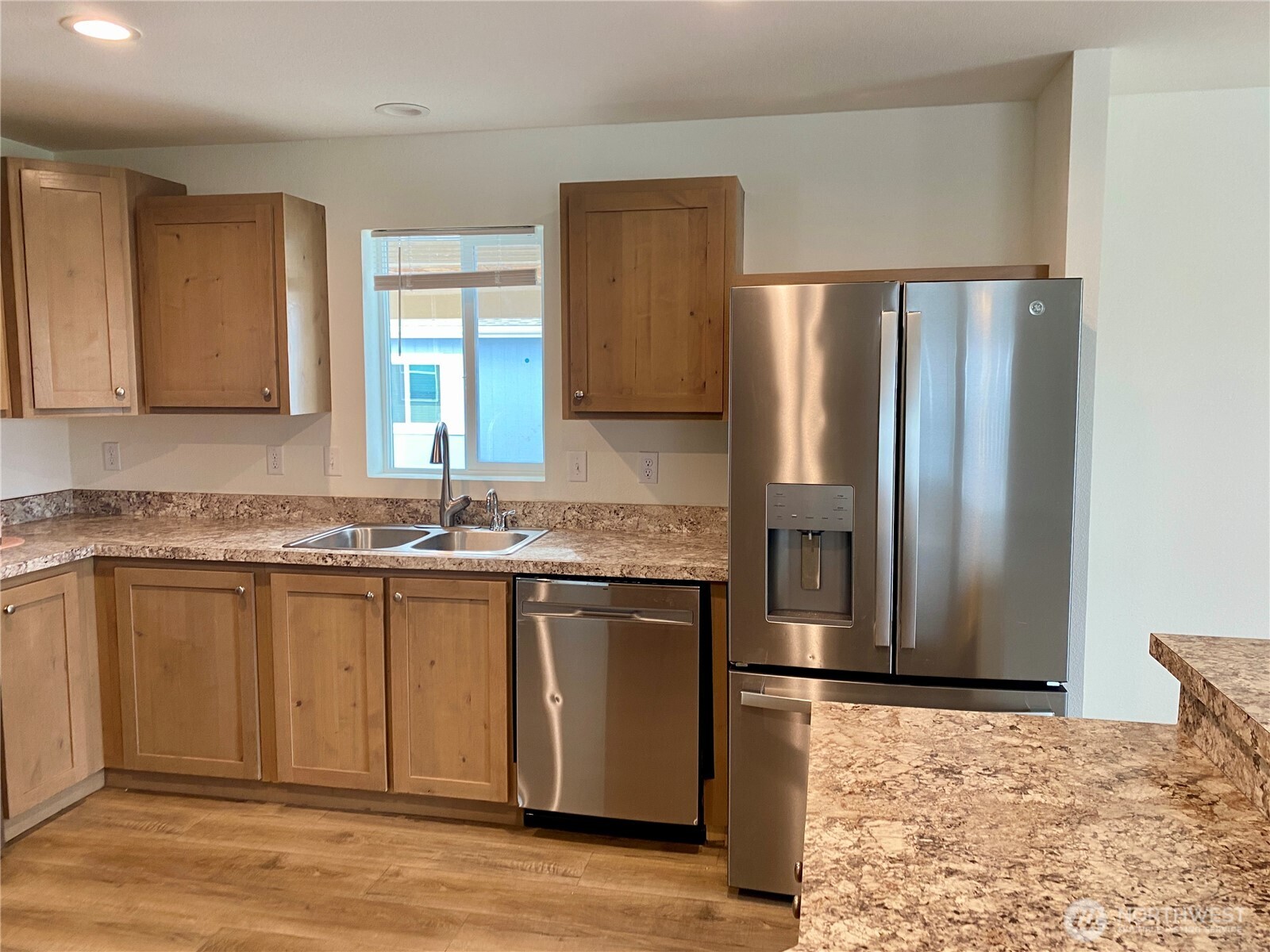 1701 E Burr Avenue Court Moses Lake WA 98837