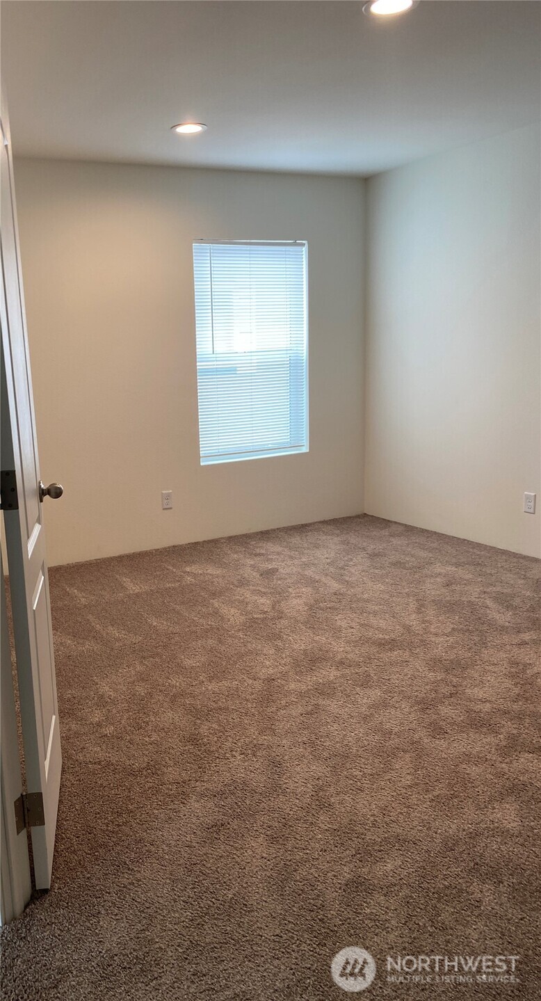 1701 E Burr Avenue Court Moses Lake WA 98837