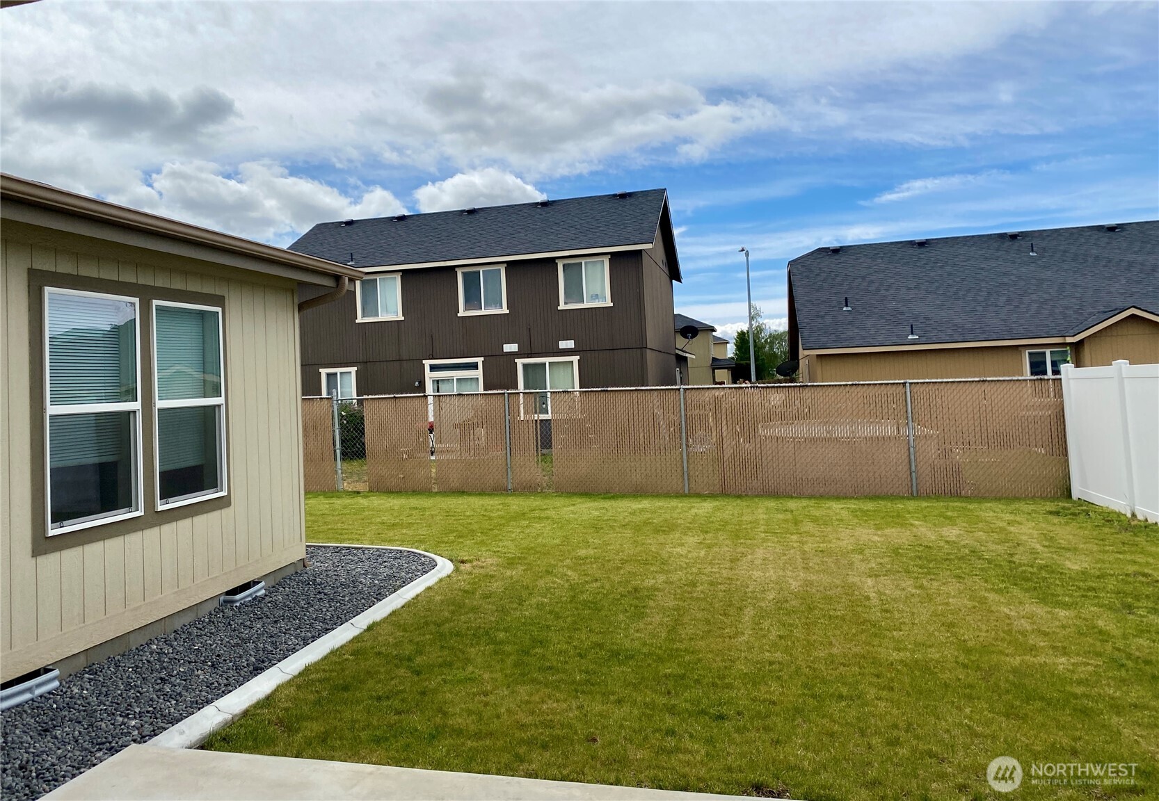1701 E Burr Avenue Court Moses Lake WA 98837