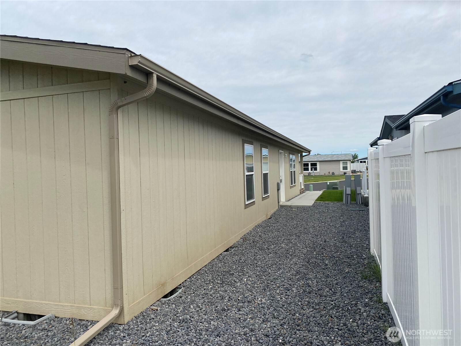 1701 E Burr Avenue Court Moses Lake WA 98837