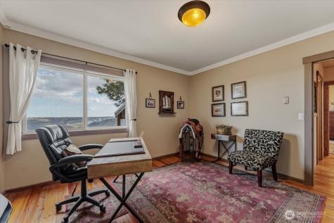 95 Horizon Lane Chelan WA 98816