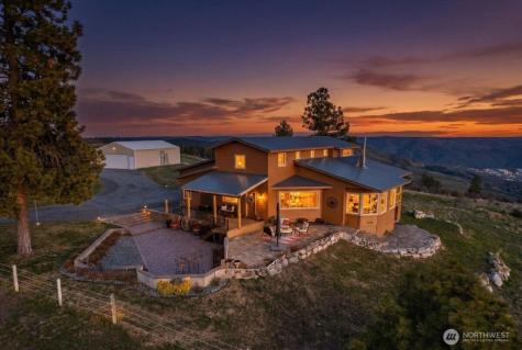 95 Horizon Lane Chelan WA 98816