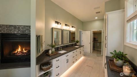 7240 Holmes Island Road SE Lacey WA 98503