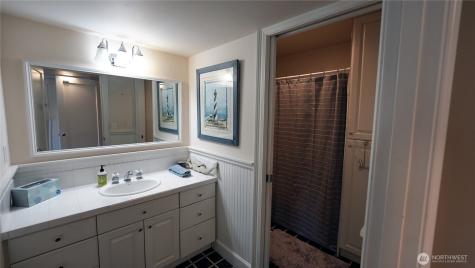 7240 Holmes Island Road SE Lacey WA 98503