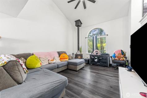 22506 Crown Circle SE Yelm WA 98597
