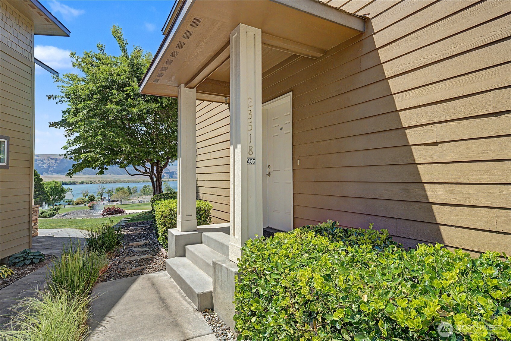 23518 Sunserra Loop NW Quincy WA 98848