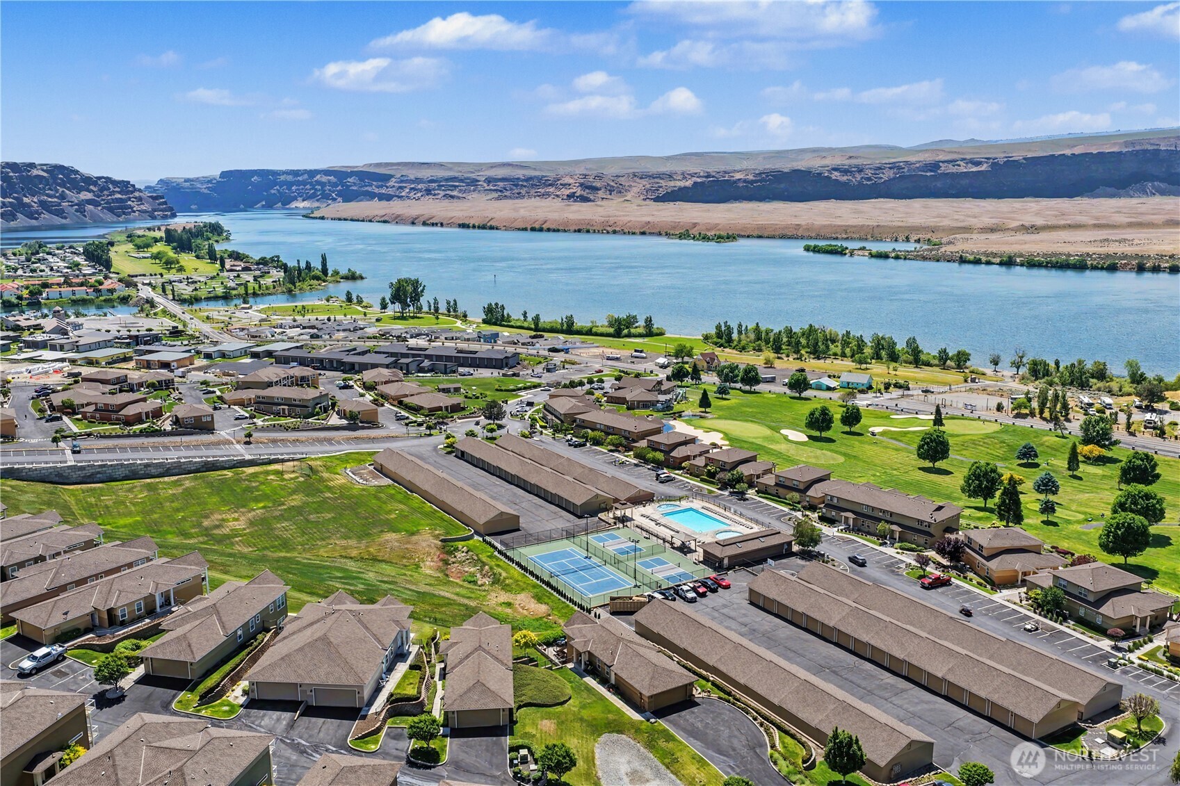 23518 Sunserra Loop NW Quincy WA 98848