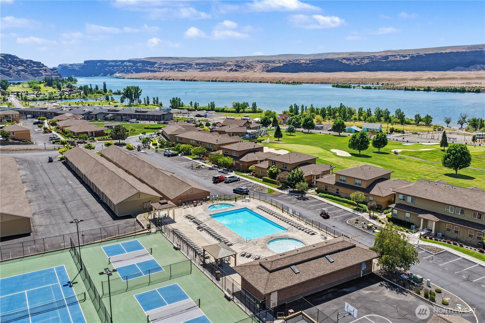 23518 Sunserra Loop NW Quincy WA 98848