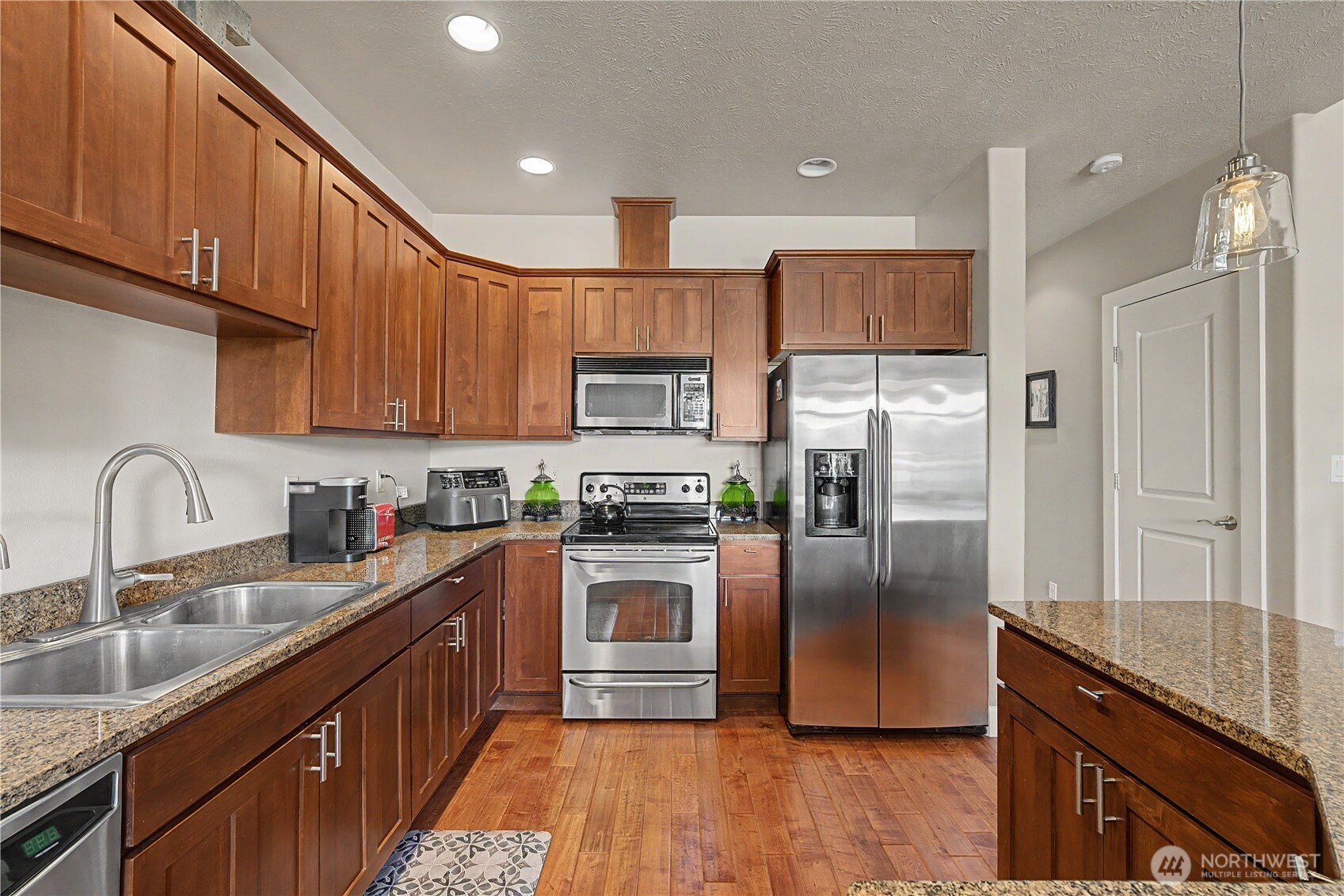 23518 Sunserra Loop NW Quincy WA 98848