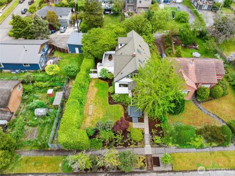 6716 37th Avenue SW Seattle WA 98126