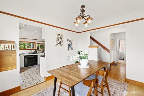 6716 37th Avenue SW Seattle WA 98126
