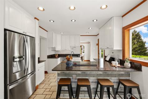 6716 37th Avenue SW Seattle WA 98126