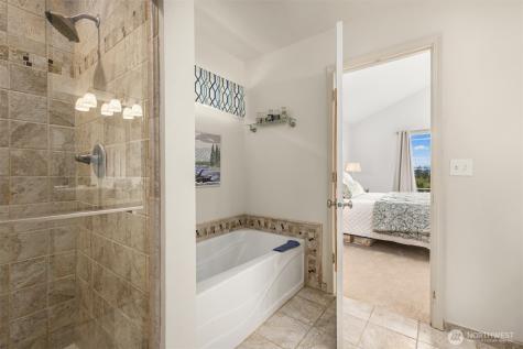 20282 12th Avenue NE Poulsbo WA 98370