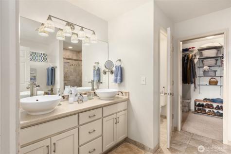 20282 12th Avenue NE Poulsbo WA 98370