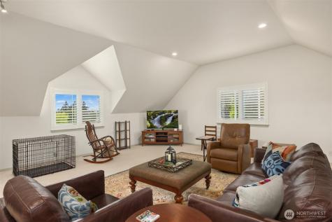 20282 12th Avenue NE Poulsbo WA 98370