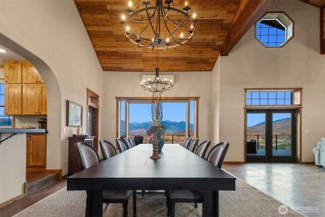 47 Bella Vista Lane Winthrop WA 98862
