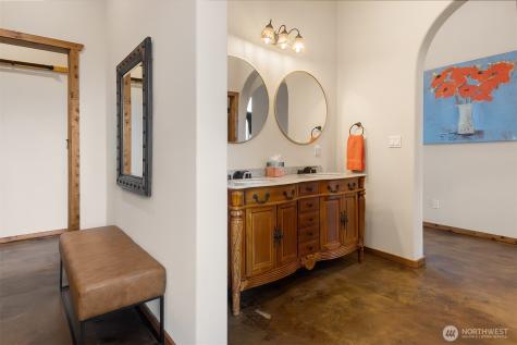 47 Bella Vista Lane Winthrop WA 98862