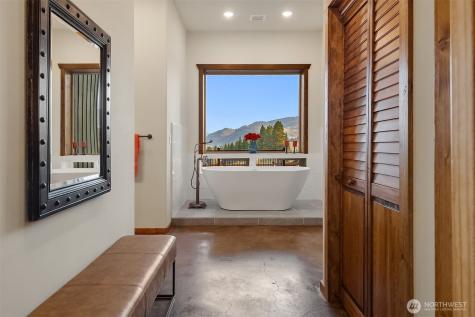 47 Bella Vista Lane Winthrop WA 98862
