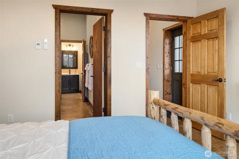 47 Bella Vista Lane Winthrop WA 98862